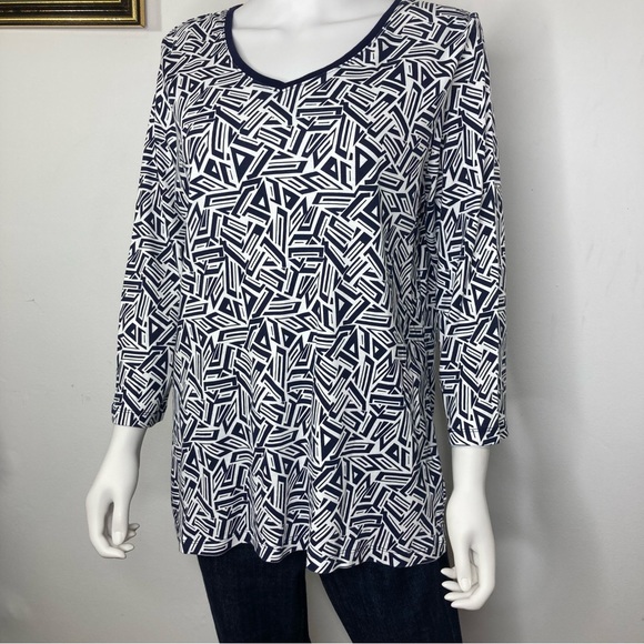 Kim Rogers women’s shirt - Picture 4 of 11